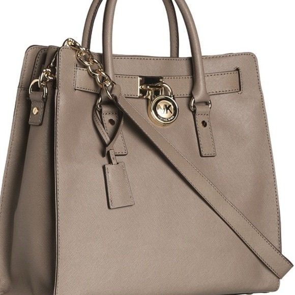 Elegant Tan Handbag Michael Kors - Picture 2 of 13